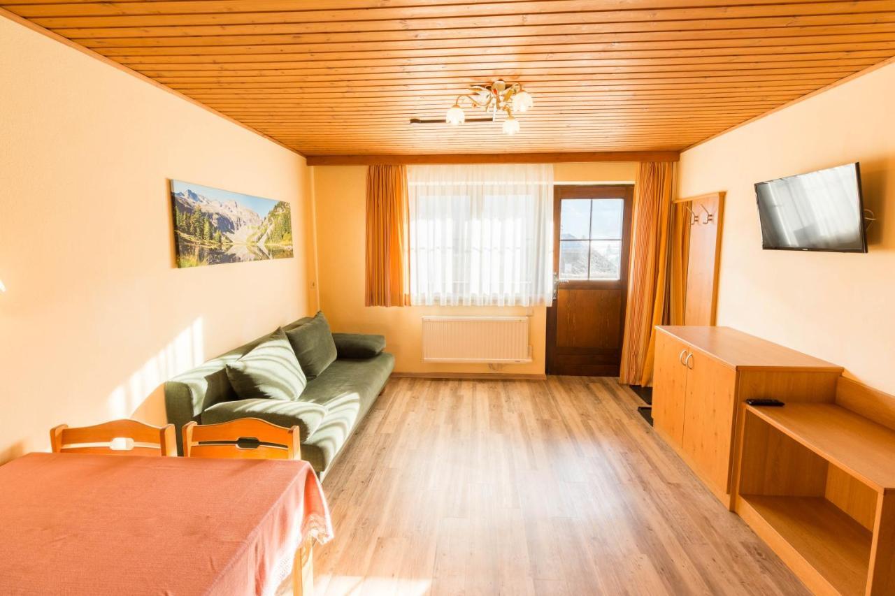 Hotel Weissenstein Sankt Michael im Lungau Buitenkant foto