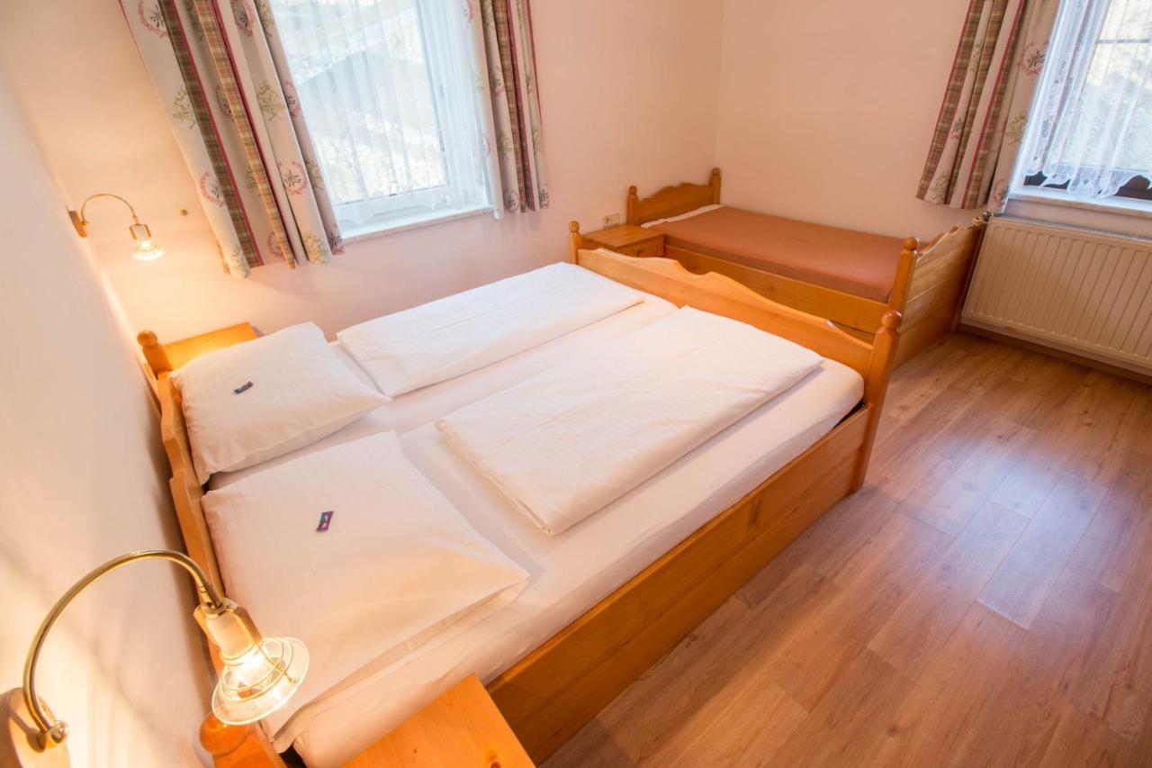 Hotel Weissenstein Sankt Michael im Lungau Buitenkant foto